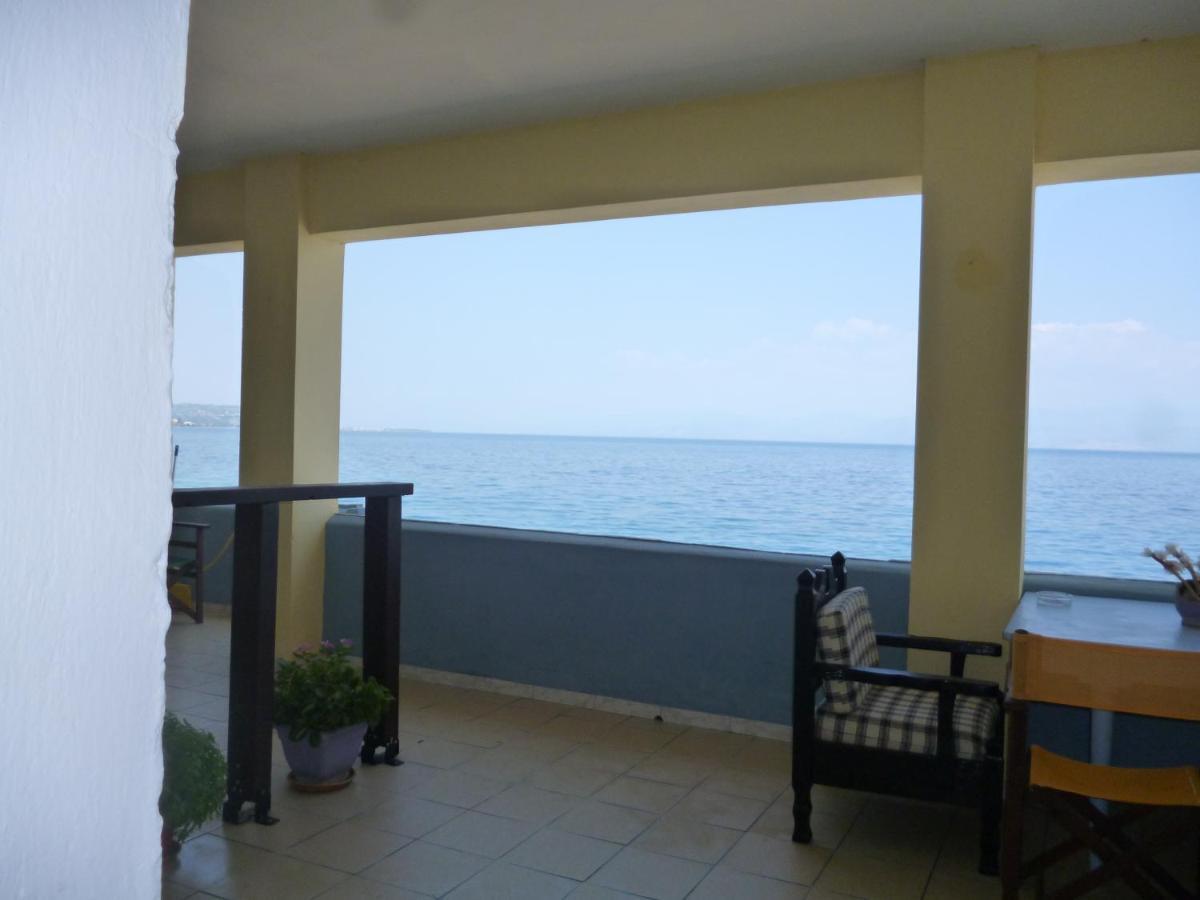 House Next To The Sea Side Apartment Dhervénion Ngoại thất bức ảnh
